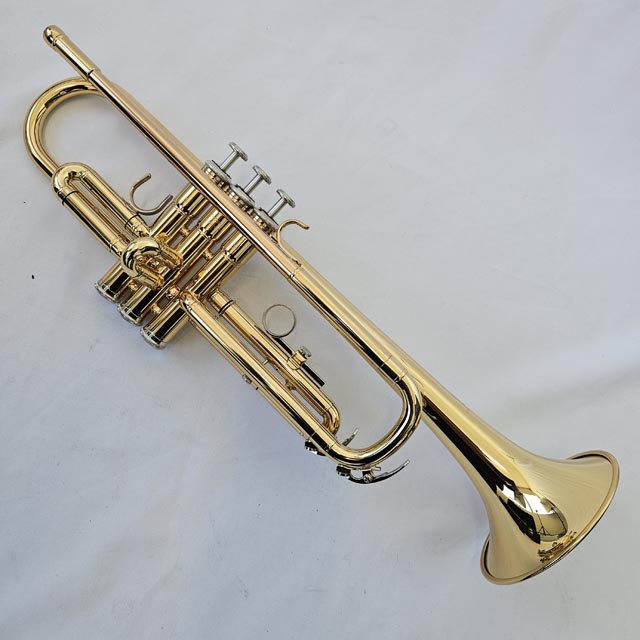 Yamaha YTR2330 Student Trumpet *NOW SOLD* #213259 1 year old USED