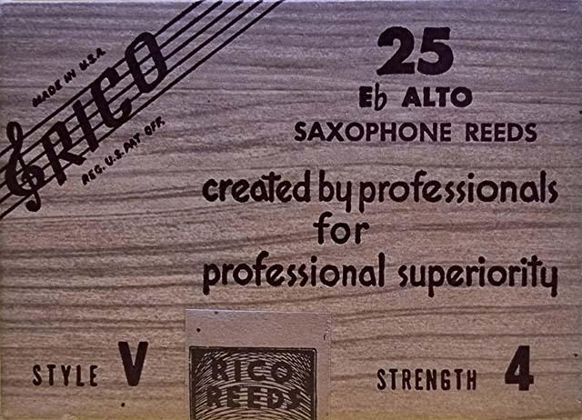 25 Rico Alto Clarinet Reeds #4 (Vintage Stock)