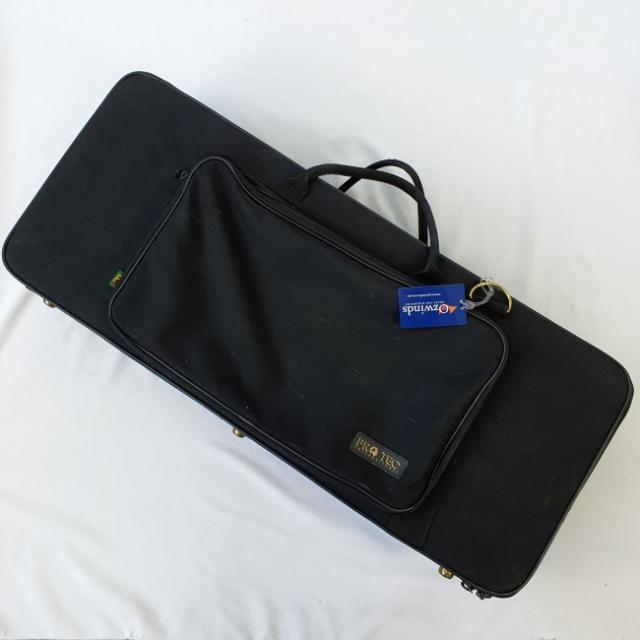 USED PROTEC TENOR SAXOPHONE CASE