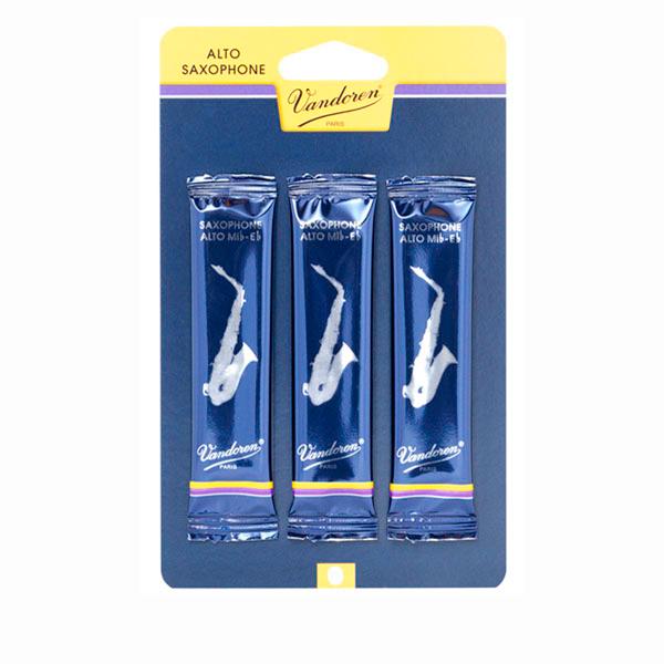 Vandoren Traditional Alto Saxophone Reeds - Card of 3